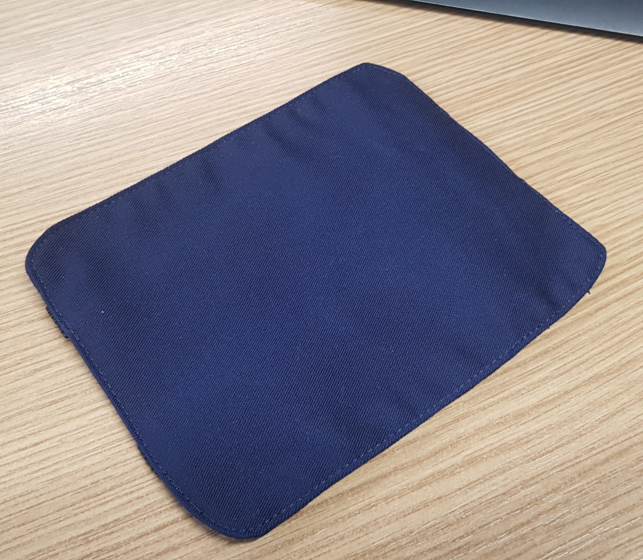 Sweatshirt Armband front